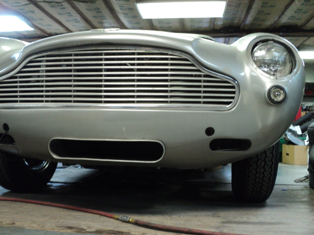 Aston Martin_8