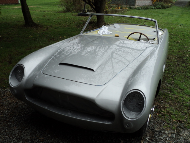AstonMartinPaint_5